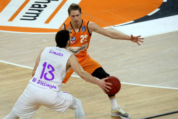 为之赞叹 为之赞叹